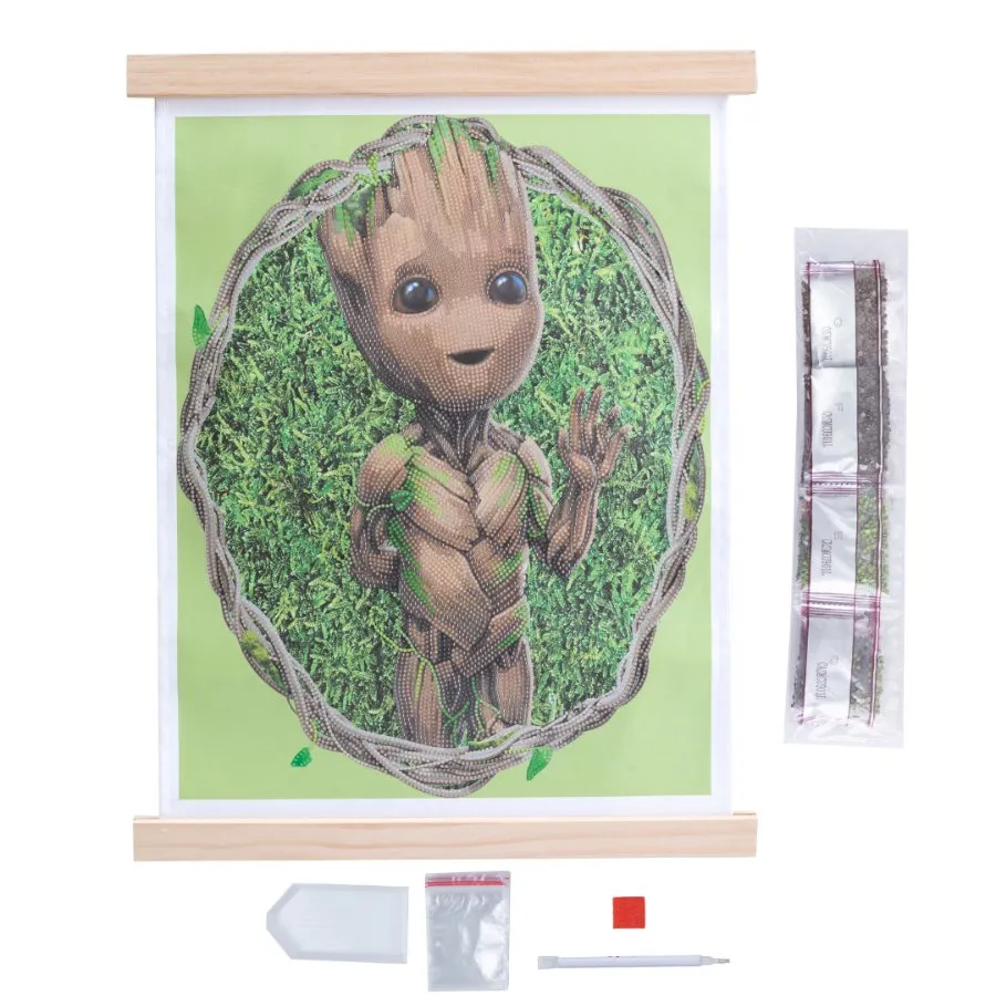 "Groot" Crystal Art Scroll Kit 35x45cm